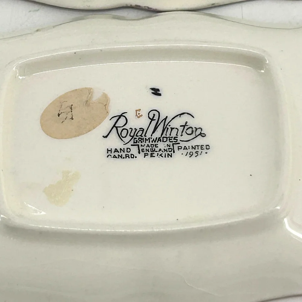 Royal Winton Grimwades Pekin Pin Tray Trinket Dish Set Black Gold Set of 2 VTG